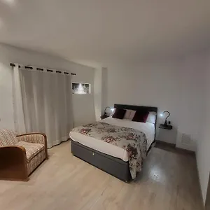Turistic - Piso De 3 Gerona